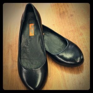 Miz Mooz Leather flats